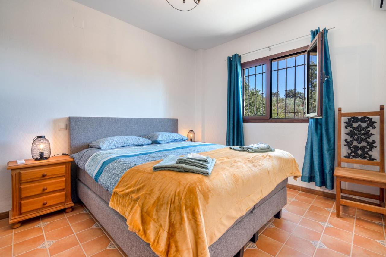 Hacienda La Buena Vida B&B En Appartementen Casita La Bruja Algarinejo Zewnętrze zdjęcie