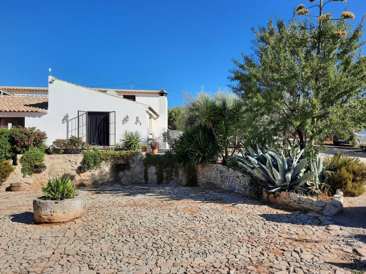 Hacienda La Buena Vida B&B En Appartementen Casita La Bruja Algarinejo Zewnętrze zdjęcie